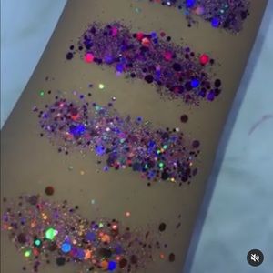 Cosmetics glitter